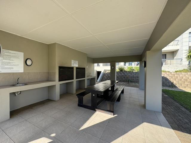 To Let 1 Bedroom Property for Rent in Royal Ascot Western Cape
